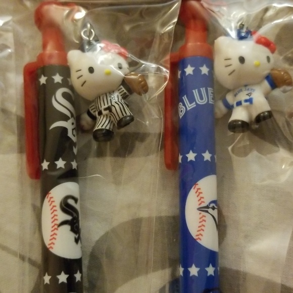 Hello Kitty MLB Pen w Charm: Various - Picture 5 of 7